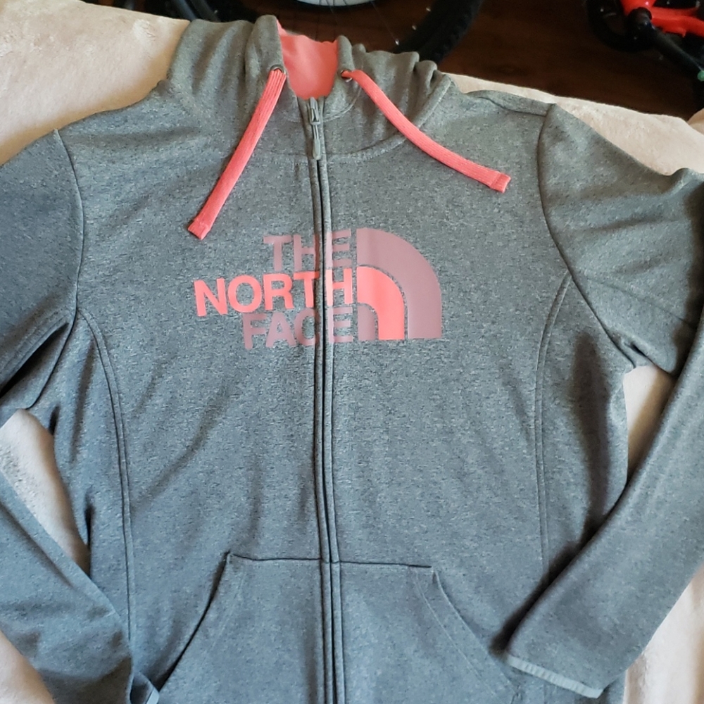 North face hoodie like new large